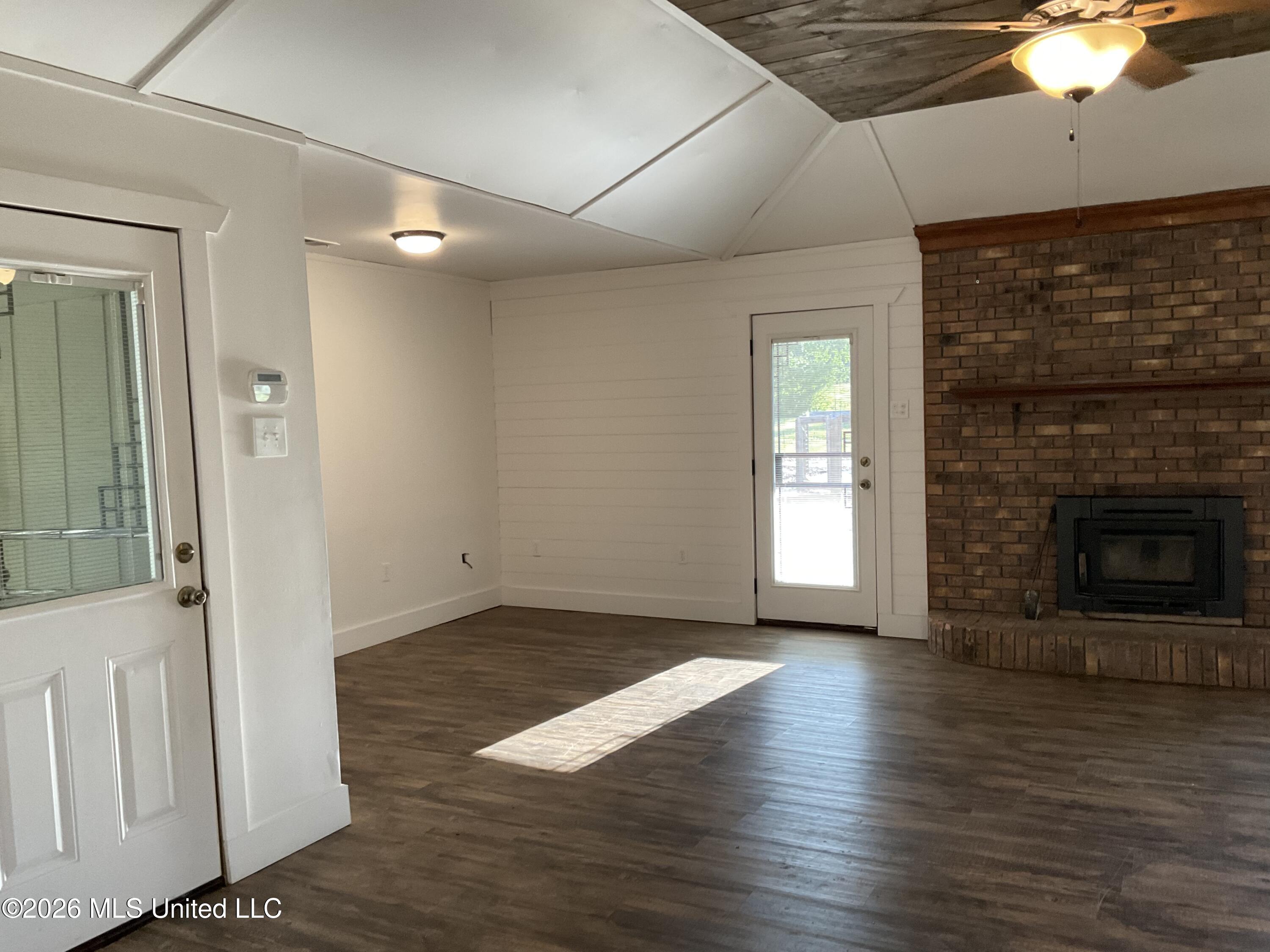 615 Early Grove Road Lamar, MS 38642 - Photo 13 of 61 CB2F3F83-8AF1-4F61-A340-BE446ED94306