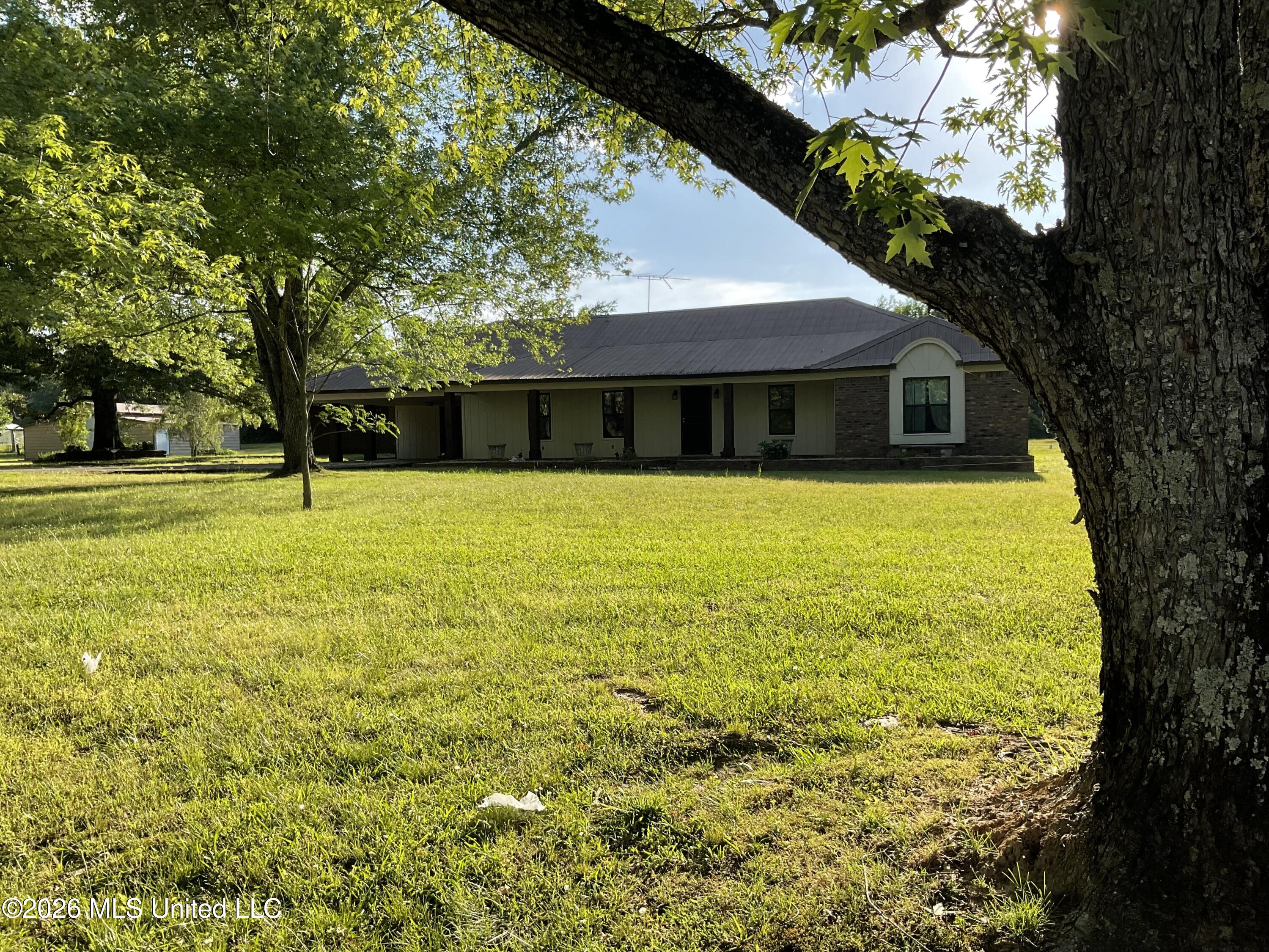 615 Early Grove Road Lamar, MS 38642 - Photo 43 of 61 A84496D5-54D5-42B1-9A38-64E4F0F02489