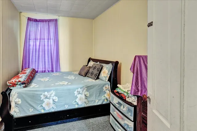 $349,900 | 174-176 North Champlain Street, Burlington, VT 05401