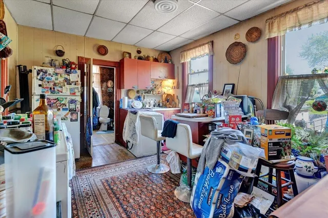 $349,900 | 174-176 North Champlain Street, Burlington, VT 05401