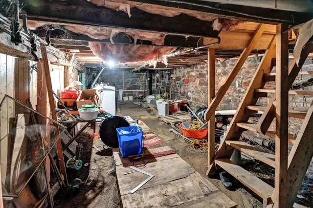 $349,900 | 174-176 North Champlain Street, Burlington, VT 05401