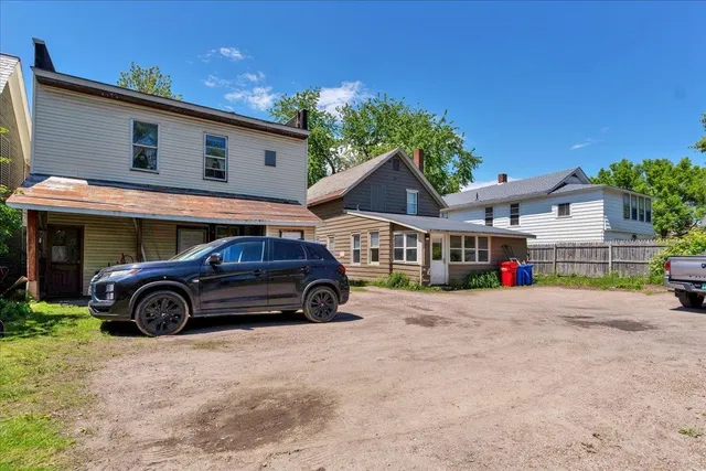 $349,900 | 174-176 North Champlain Street, Burlington, VT 05401