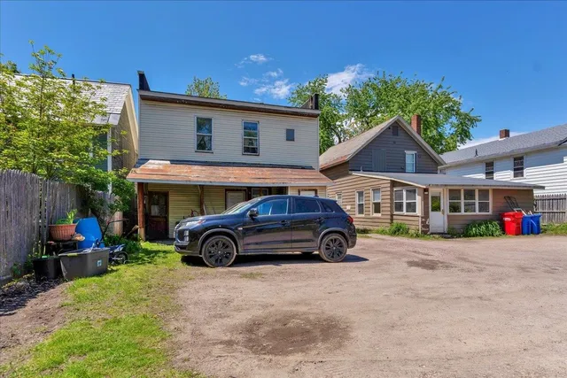 $349,900 | 174-176 North Champlain Street, Burlington, VT 05401