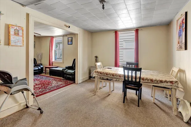 $349,900 | 174-176 North Champlain Street, Burlington, VT 05401