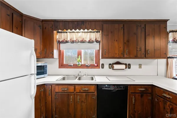 $379,900 | 154 Shanty Creek Road, Hastings, NY 13036