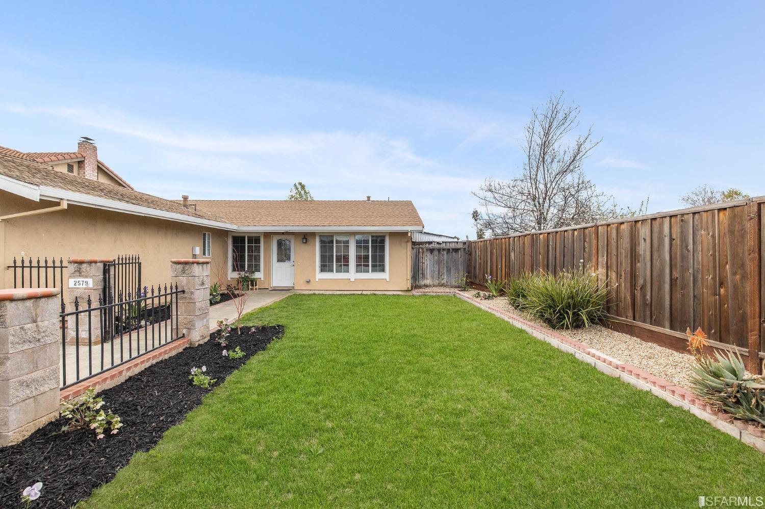 2579 Flory Drive San Jose, CA 95121 - Photo 3 of 38