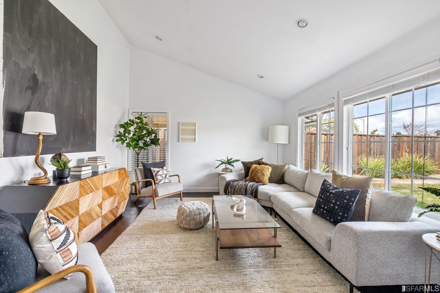 2579 Flory Drive San Jose, CA 95121 - Photo 4 of 38