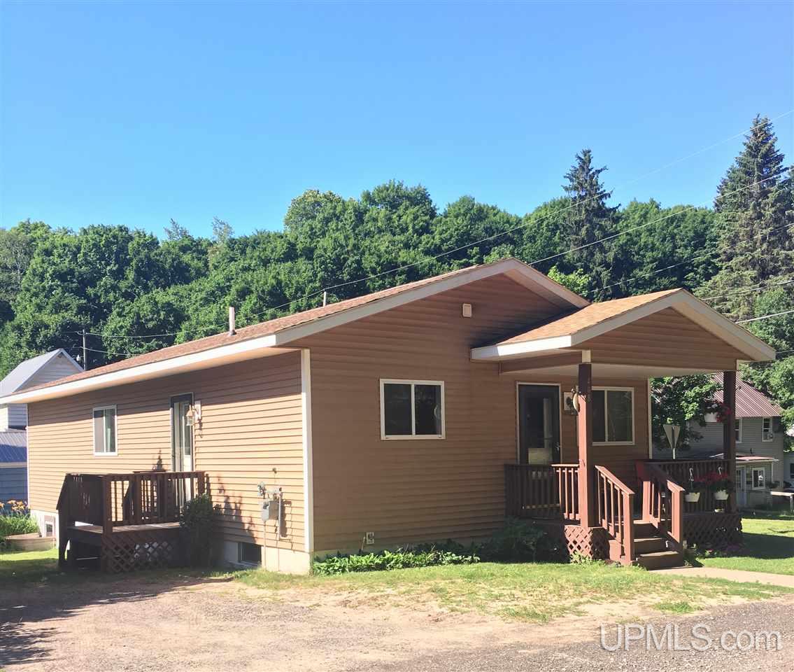 408 Jasper Street Ishpeming, MI 49849 - Photo 1 of 32