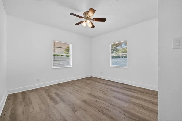 $3,100 | 933 30th Court, West Palm Beach, FL 33407