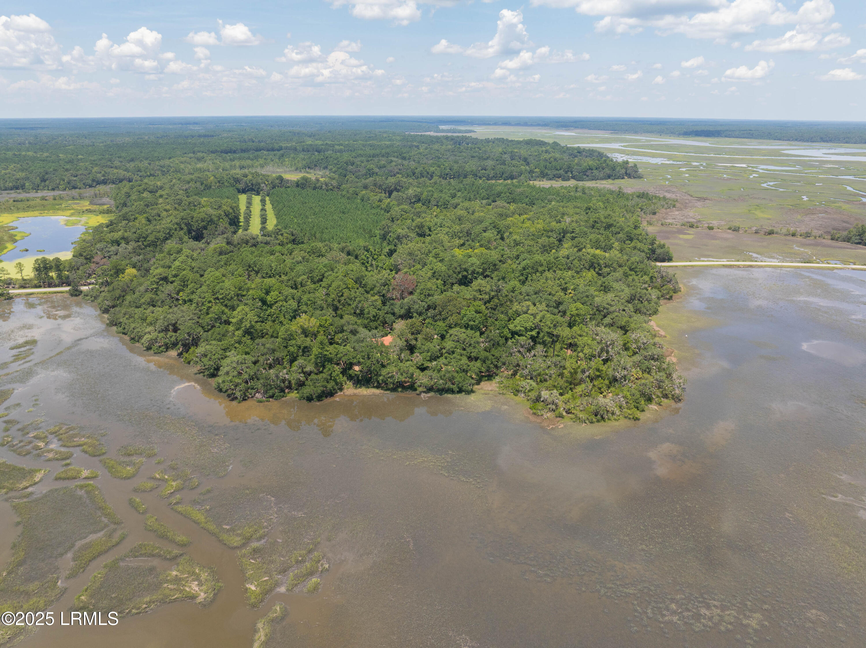 822 Knowles Island Road Ridgeland, SC 29936 - Photo 54 of 57 824 Knowles Drone-22