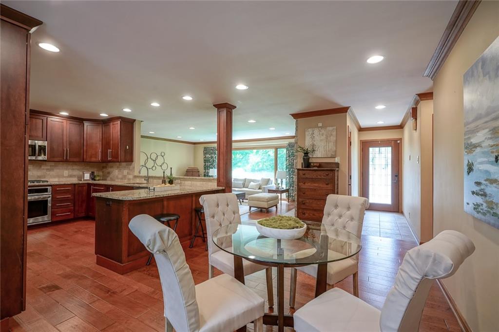 7805 Lantern Road Indianapolis, IN 46256 - Photo 6 of 59 Gallery Image 6