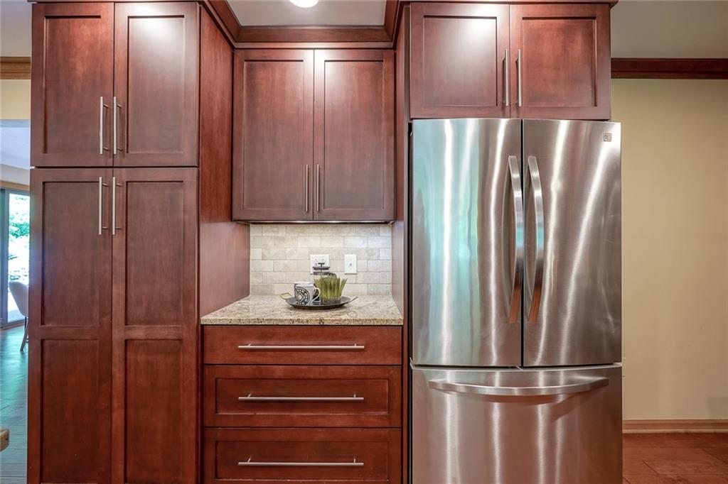 7805 Lantern Road Indianapolis, IN 46256 - Photo 10 of 59 Gallery Image 10
