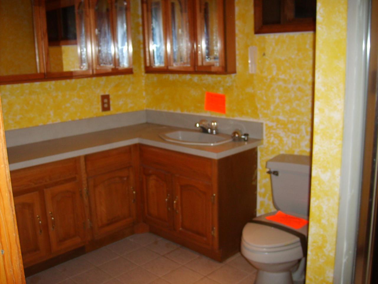 112 Bindale Road Bushkill, PA 18371 - Photo 8 of 9 BATH #3