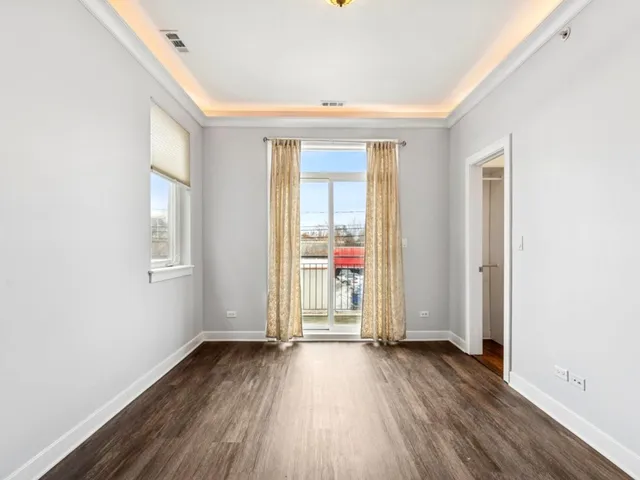 $2,299 | 7932 West Grand Avenue, Unit 2W, Elmwood Park, IL 60707