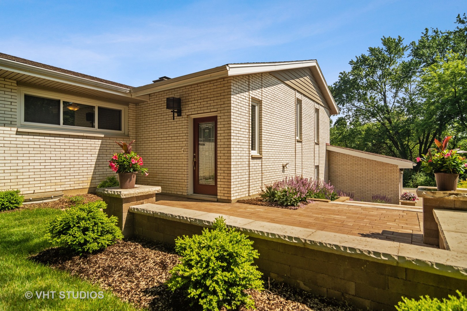 359 Haman Road Inverness, IL 60067 - Photo 1 of 39 a front view of a house with garden