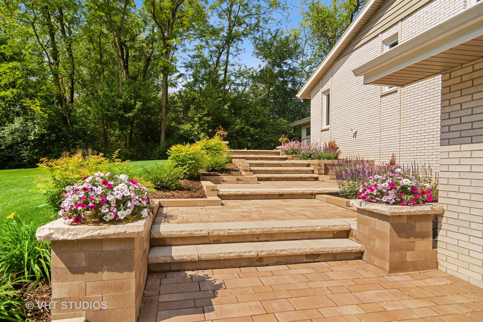 359 Haman Road Inverness, IL 60067 - Photo 2 of 39 a view of a flowers in front of a house