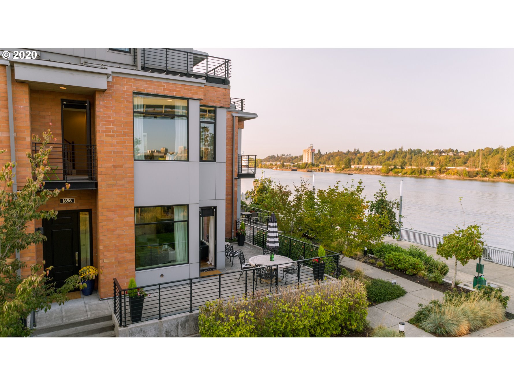 1656 Northwest Riverscape Street Portland, OR 97209 - Photo 1 of 32 Gallery Image 1