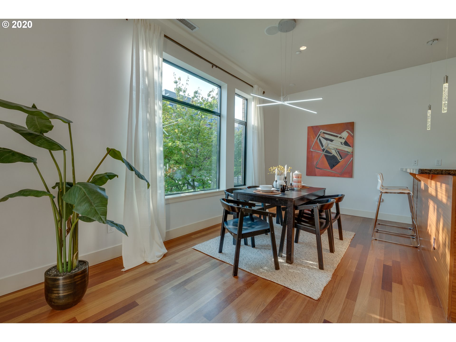 1656 Northwest Riverscape Street Portland, OR 97209 - Photo 11 of 32 Gallery Image 11