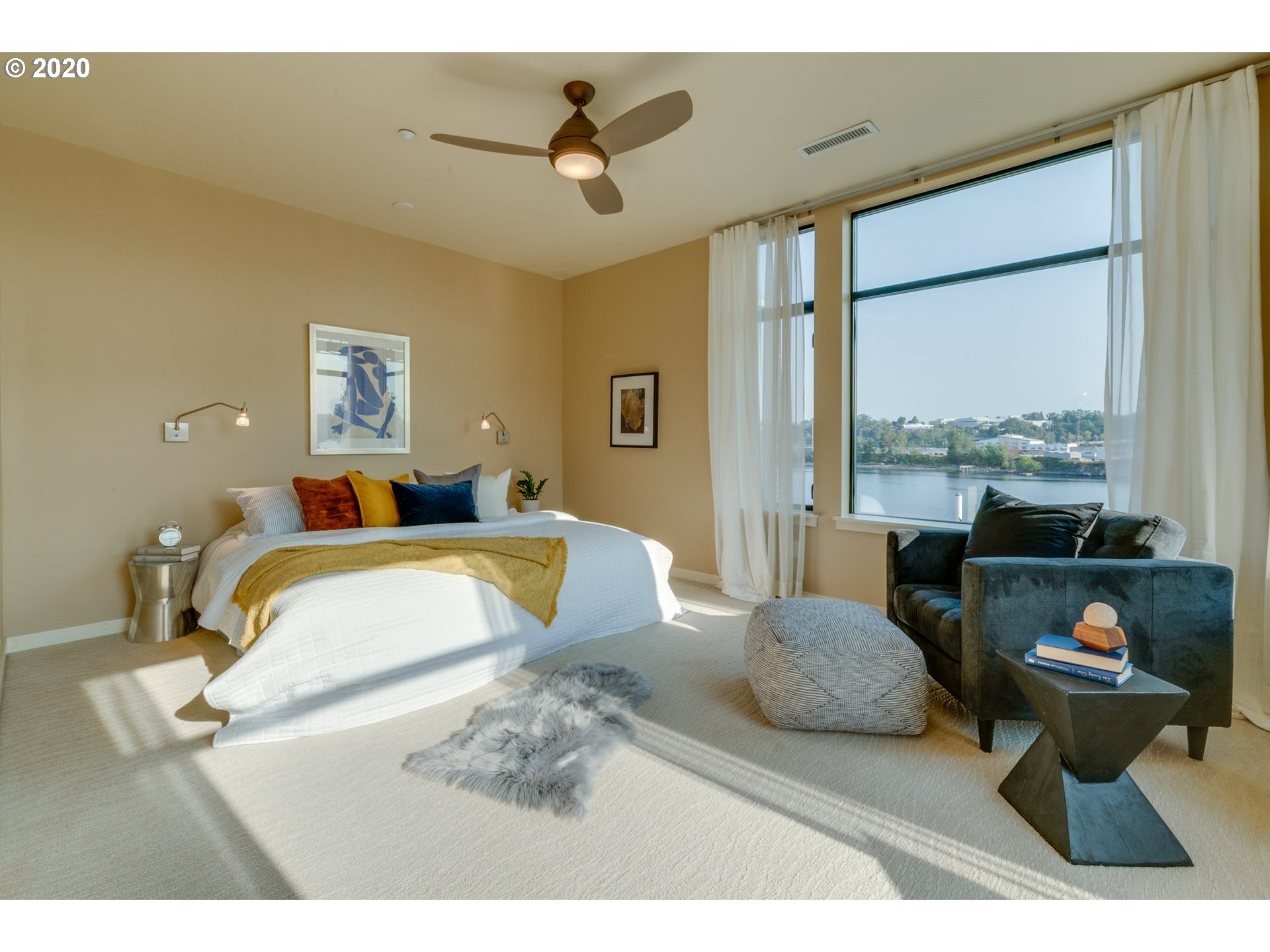 1656 Northwest Riverscape Street Portland, OR 97209 - Photo 14 of 32 Gallery Image 14
