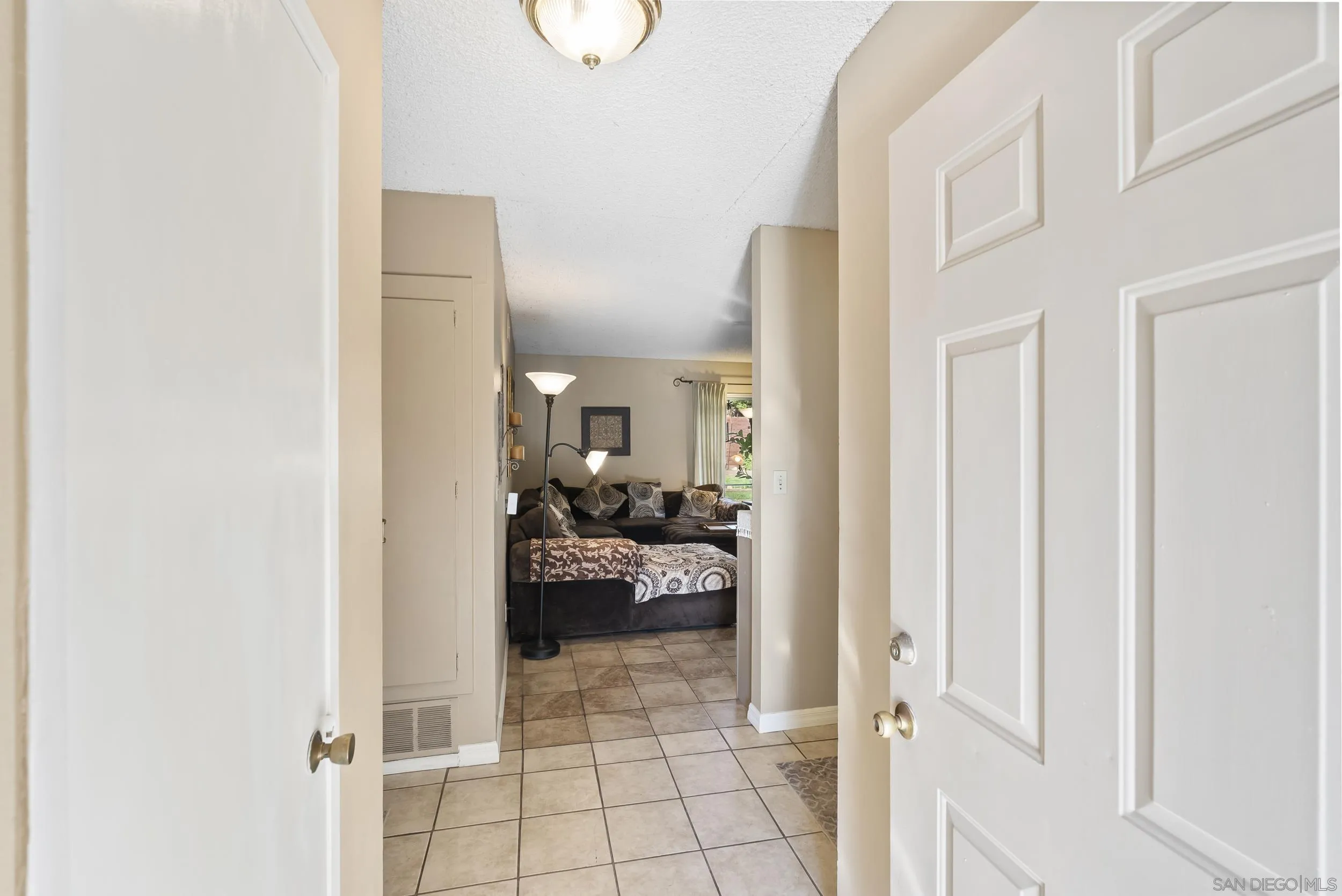 1007 Genie Lane Cardiff-by-the-Sea, CA 92007 - Photo 8 of 61