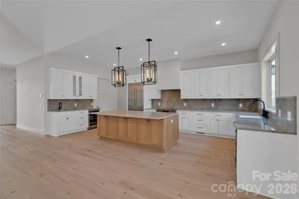 $1,675,000 | 144 Golden Pasture Drive, Fletcher, NC 28732