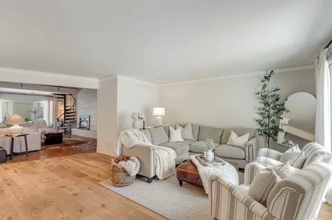 $674,000 | 3778 Weeburn Drive, Dallas, TX 75229