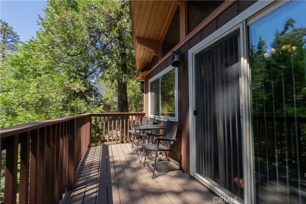 392 Pioneer Road Lake Arrowhead, CA 92352 - Photo 26 of 41
