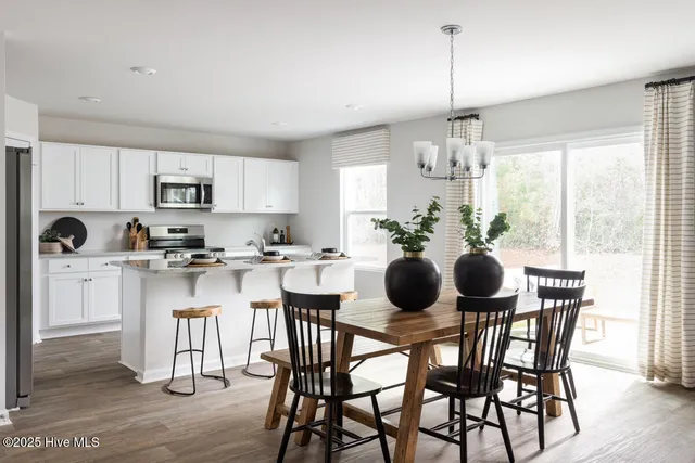 $349,990 | 508 Bellefonte Court, Richlands, NC 28574