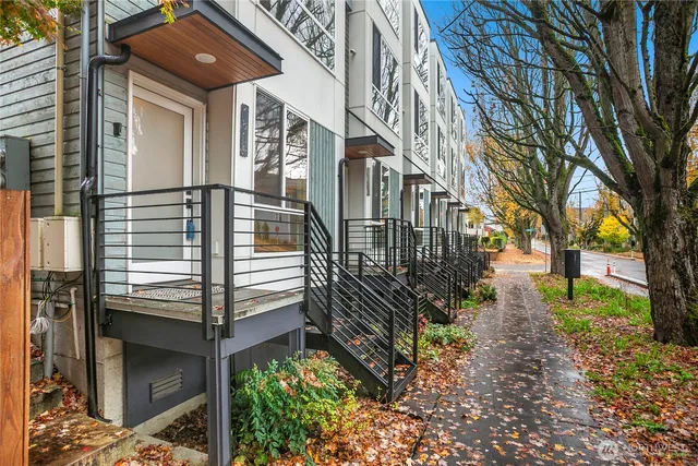 $3,300 | 1814 15th Avenue South, Seattle, WA 98144