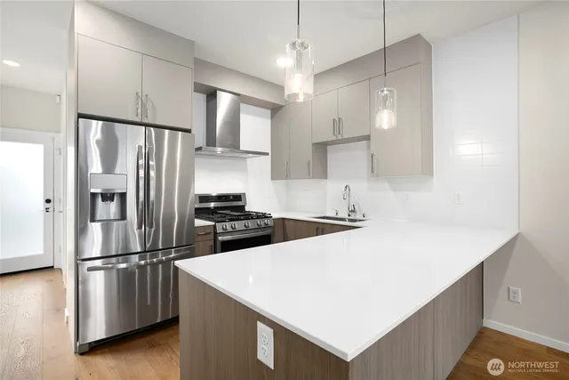 $3,300 | 1814 15th Avenue South, Seattle, WA 98144