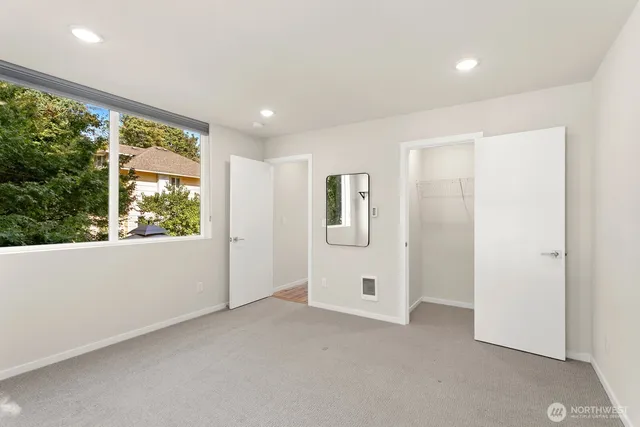 $3,300 | 1814 15th Avenue South, Seattle, WA 98144