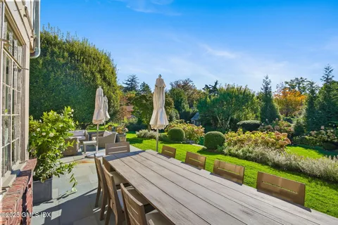 $5,795,000 | 8 Quintard Avenue, Old Greenwich, CT 06870