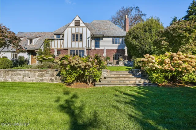 $5,795,000 | 8 Quintard Avenue, Old Greenwich, CT 06870