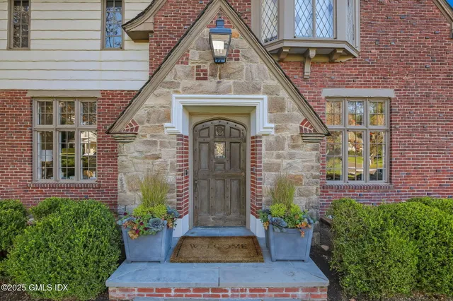 $5,795,000 | 8 Quintard Avenue, Old Greenwich, CT 06870