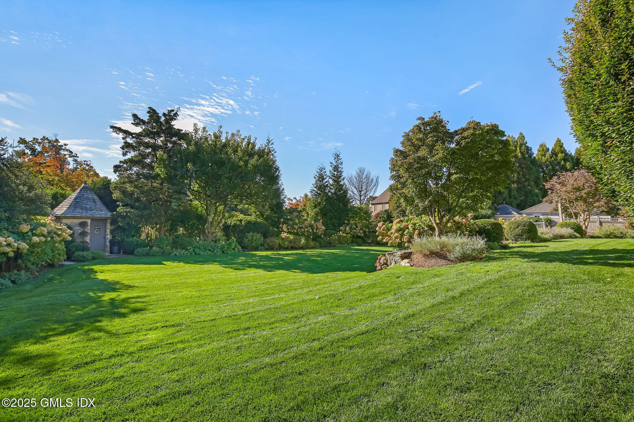 8 Quintard Avenue Old Greenwich, CT 06870 - Photo 31 of 37 59-web-or-mls-8-quintard-ave