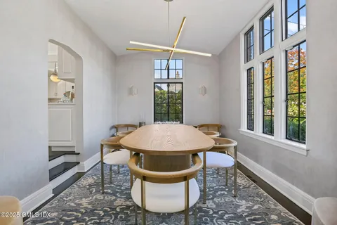 $5,795,000 | 8 Quintard Avenue, Old Greenwich, CT 06870