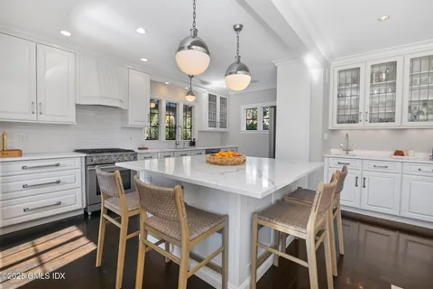$5,795,000 | 8 Quintard Avenue, Old Greenwich, CT 06870