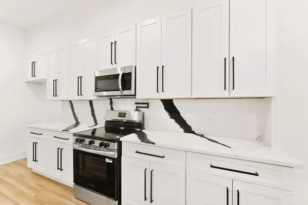 $2,699 | 1218 Grant Street, Dallas, TX 75203