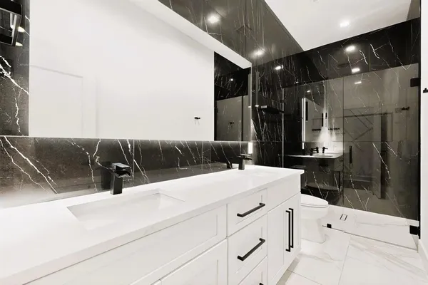 $2,699 | 1218 Grant Street, Dallas, TX 75203