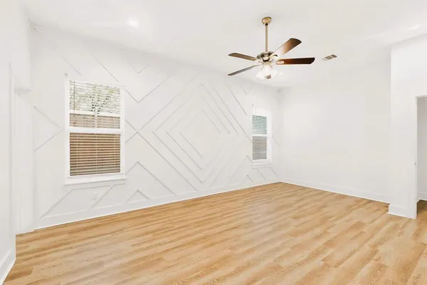 $2,699 | 1218 Grant Street, Dallas, TX 75203