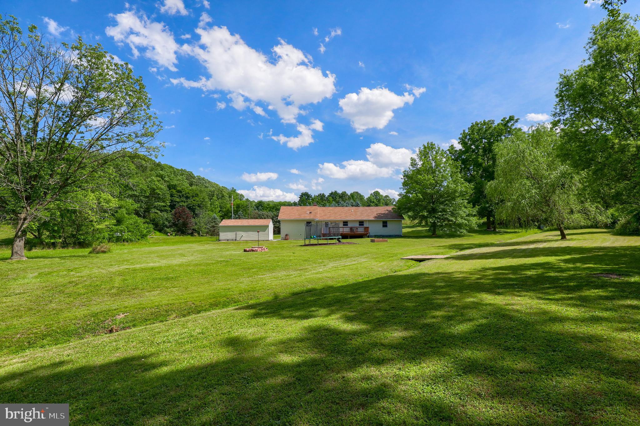 8964 East Springfield Road Seven Valleys, PA 17360 - Photo 32 of 47