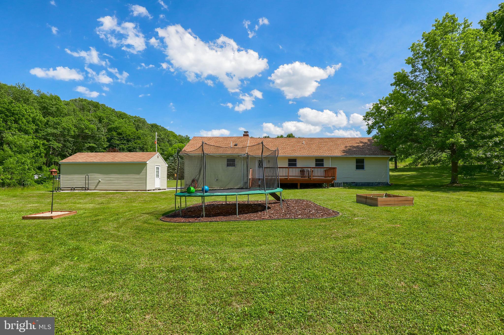 8964 East Springfield Road Seven Valleys, PA 17360 - Photo 35 of 47