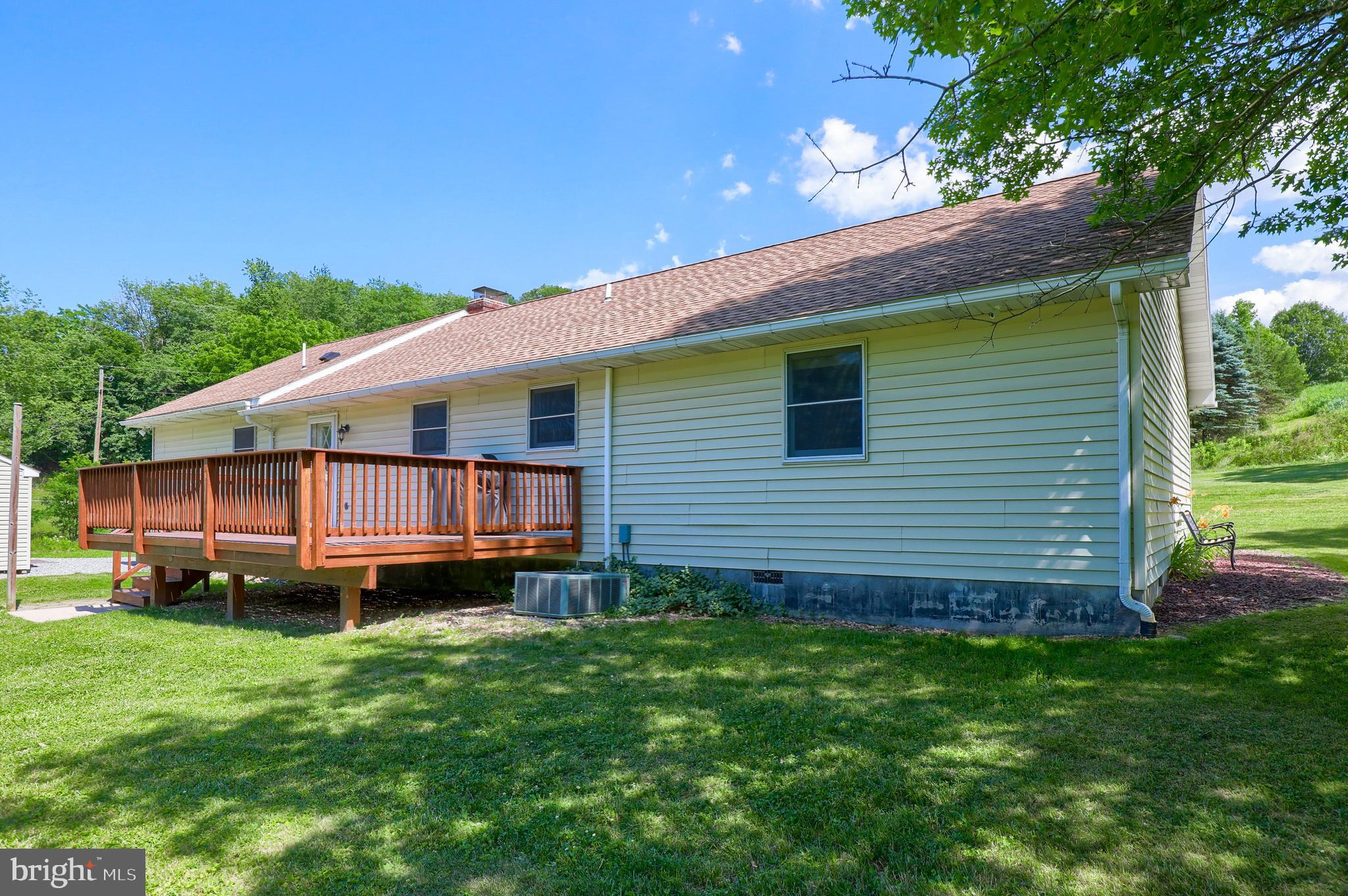 8964 East Springfield Road Seven Valleys, PA 17360 - Photo 36 of 47
