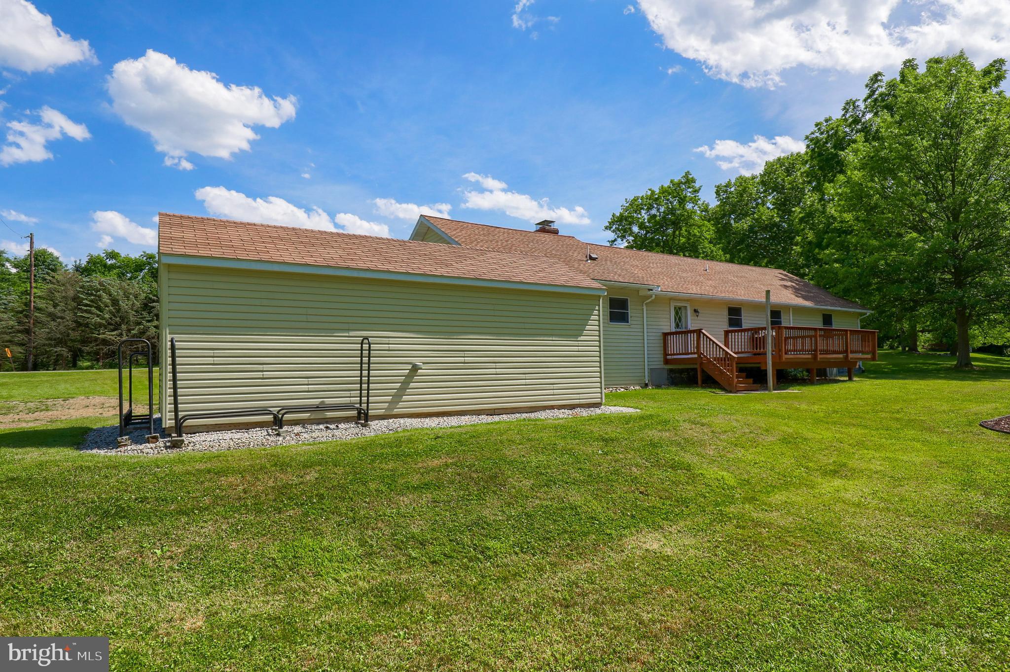 8964 East Springfield Road Seven Valleys, PA 17360 - Photo 38 of 47