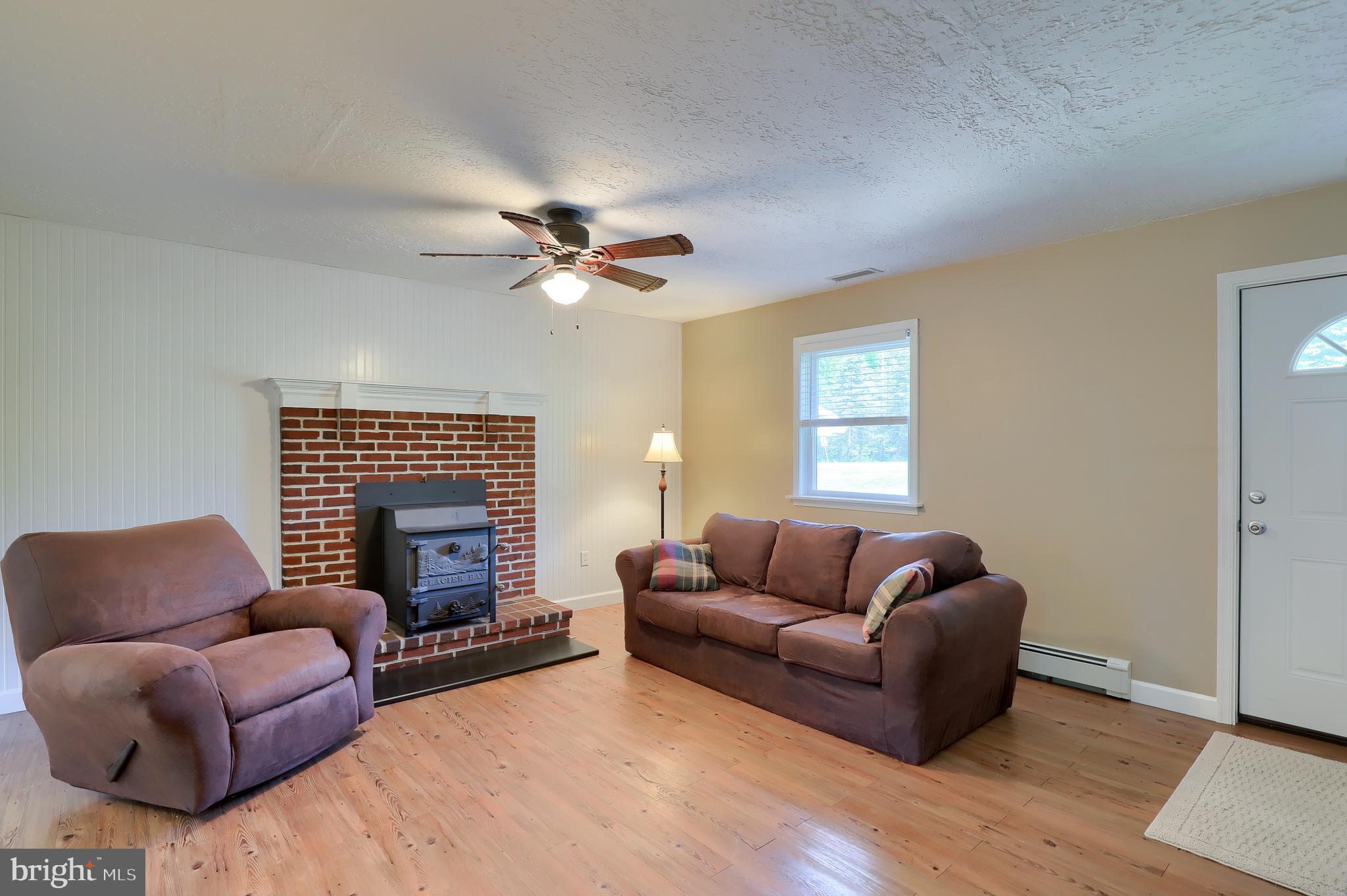 8964 East Springfield Road Seven Valleys, PA 17360 - Photo 7 of 47