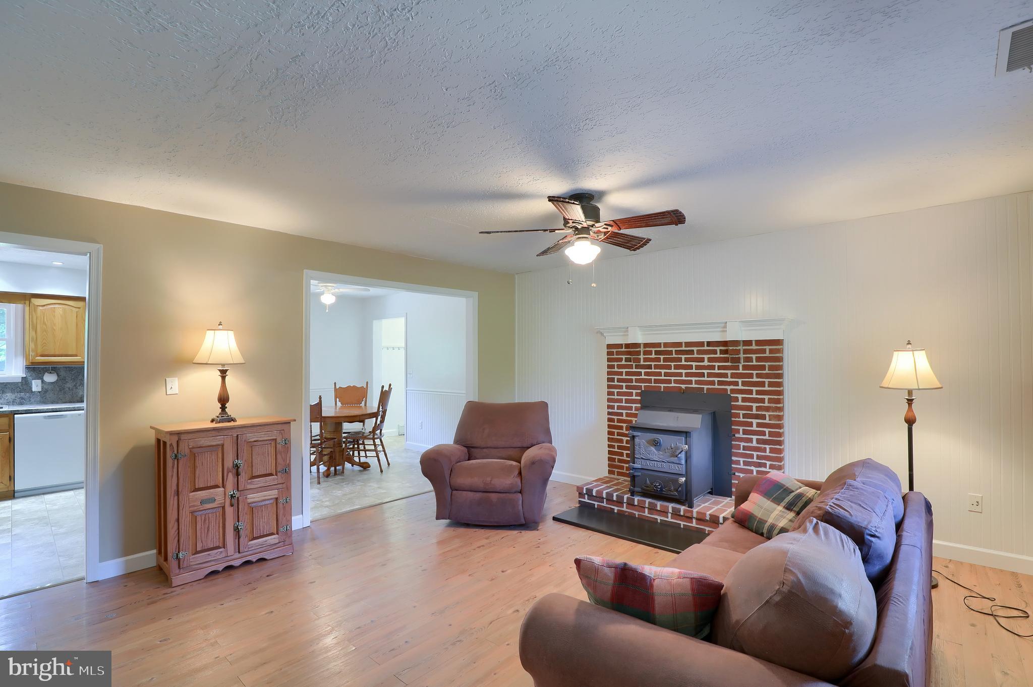 8964 East Springfield Road Seven Valleys, PA 17360 - Photo 8 of 47