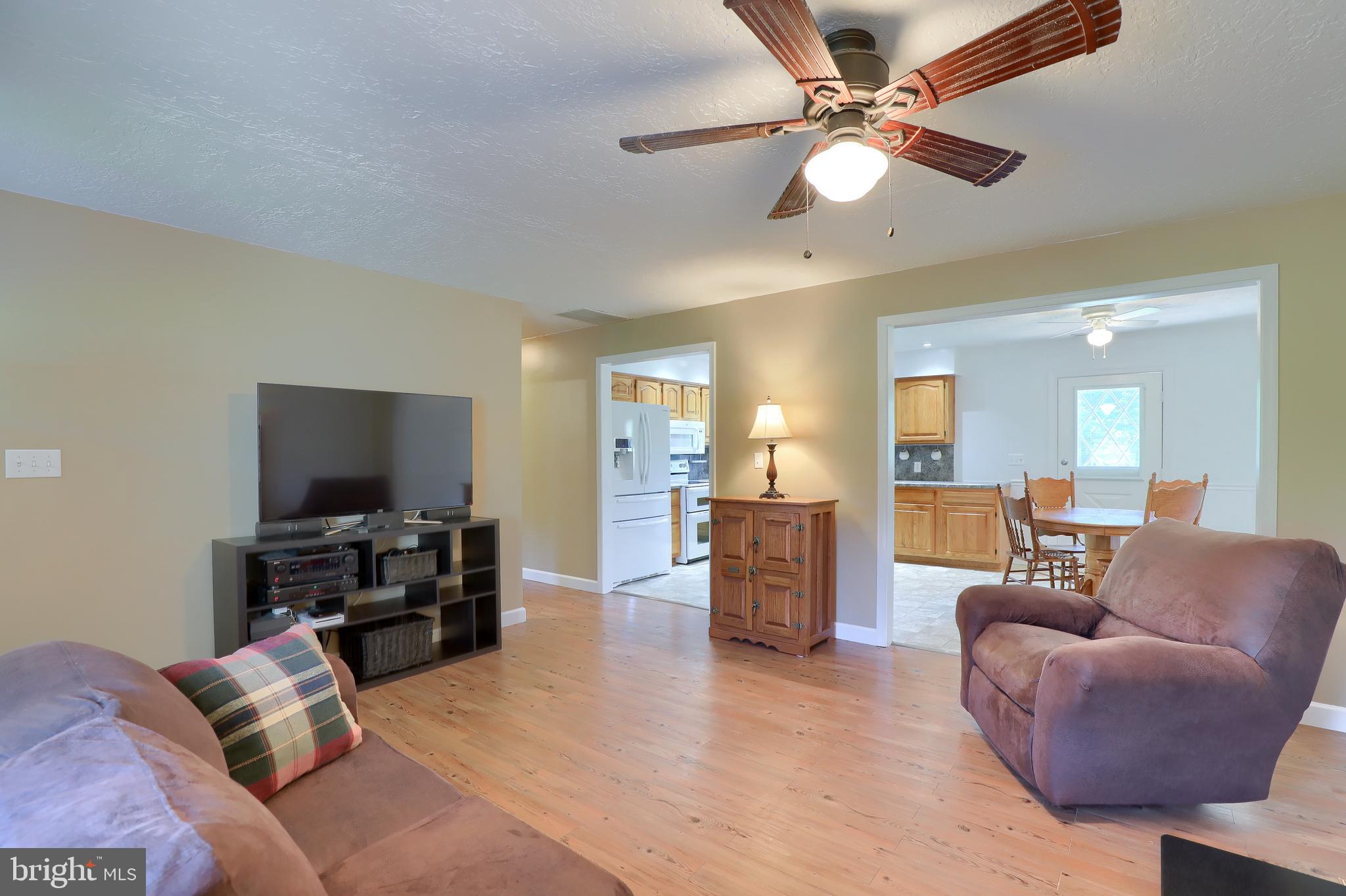 8964 East Springfield Road Seven Valleys, PA 17360 - Photo 10 of 47