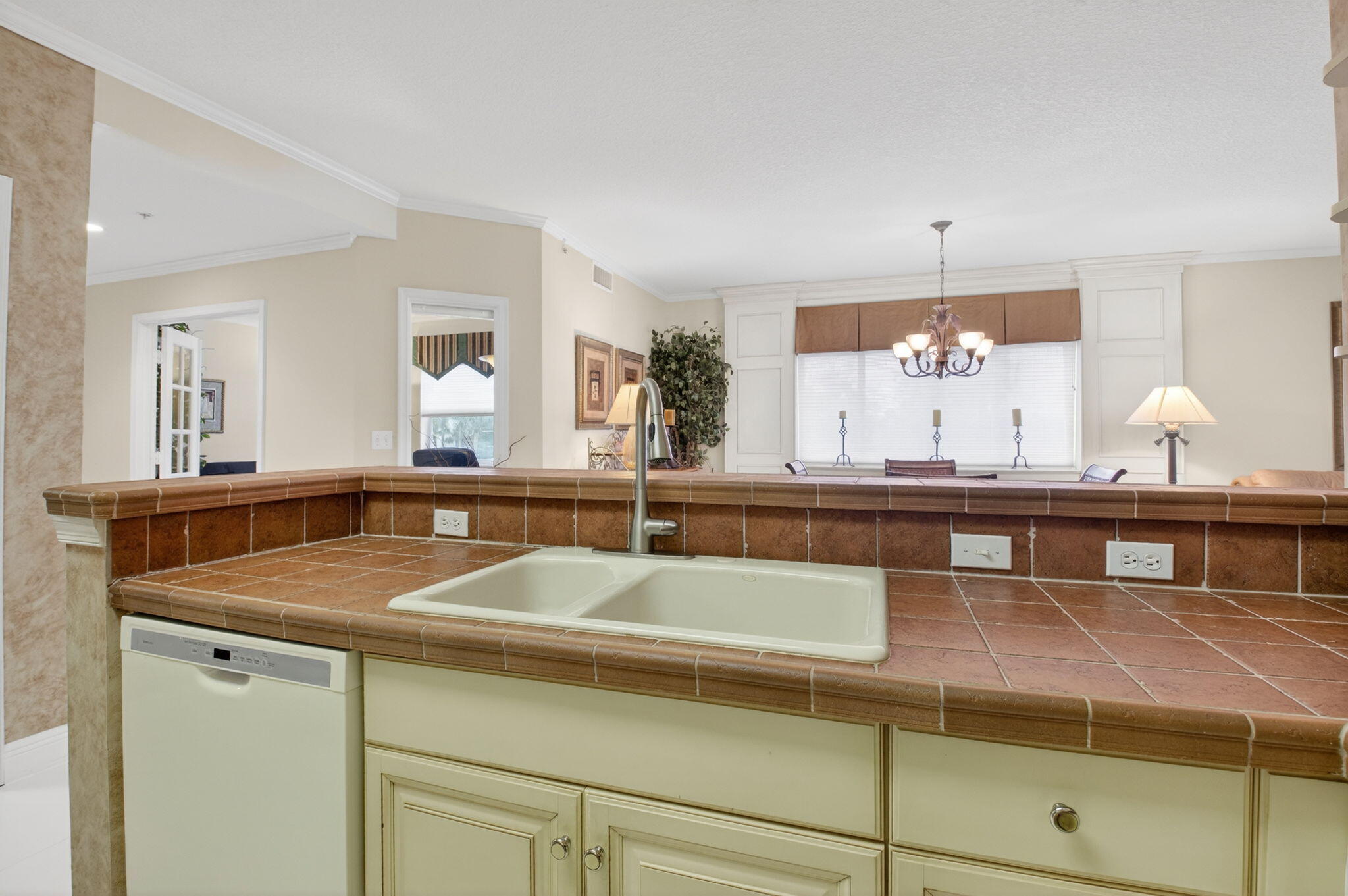 22715 Camino Del Mar, Unit 21 Boca Raton, FL 33433 - Photo 21 of 34 19-web-or-mls-DSC_7006