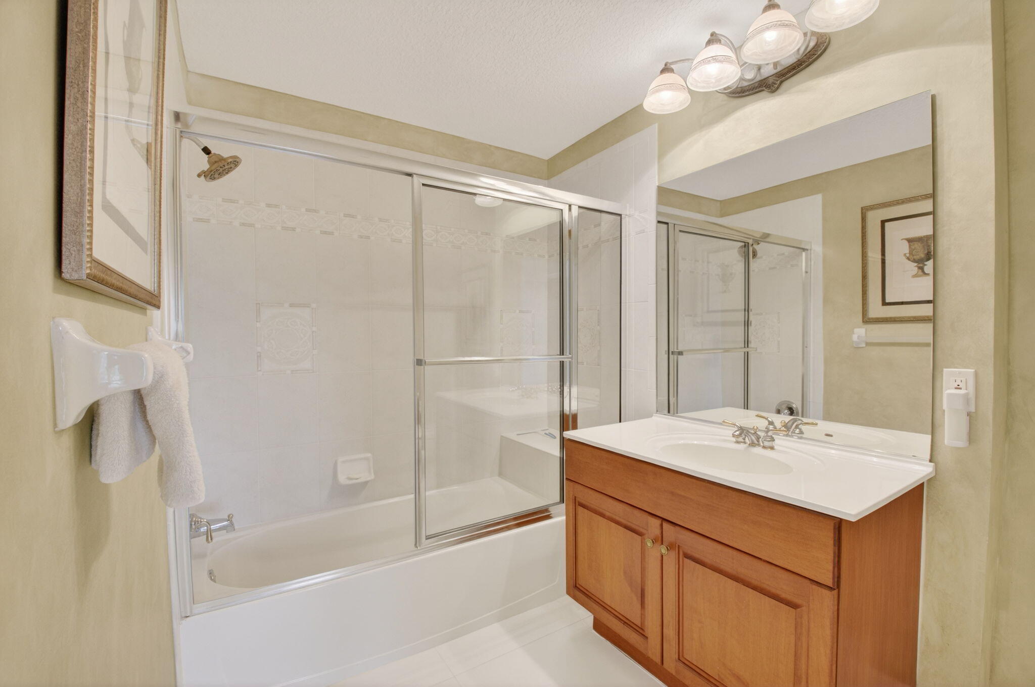 22715 Camino Del Mar, Unit 21 Boca Raton, FL 33433 - Photo 7 of 34 5-web-or-mls-DSC_6930