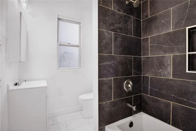 $250,000 | 513 Lorenz Avenue, Pittsburgh, PA 15220